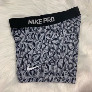 Nike Pro Women’s Training Shorts Small